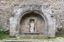 La fontaine Notre-Dame d'entre-les-portes